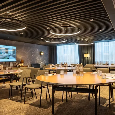 Indigo By Ihg Hotel 4*