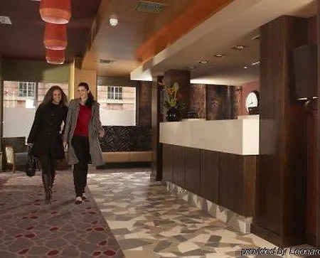 皮尔丽都酒店 4* 利兹